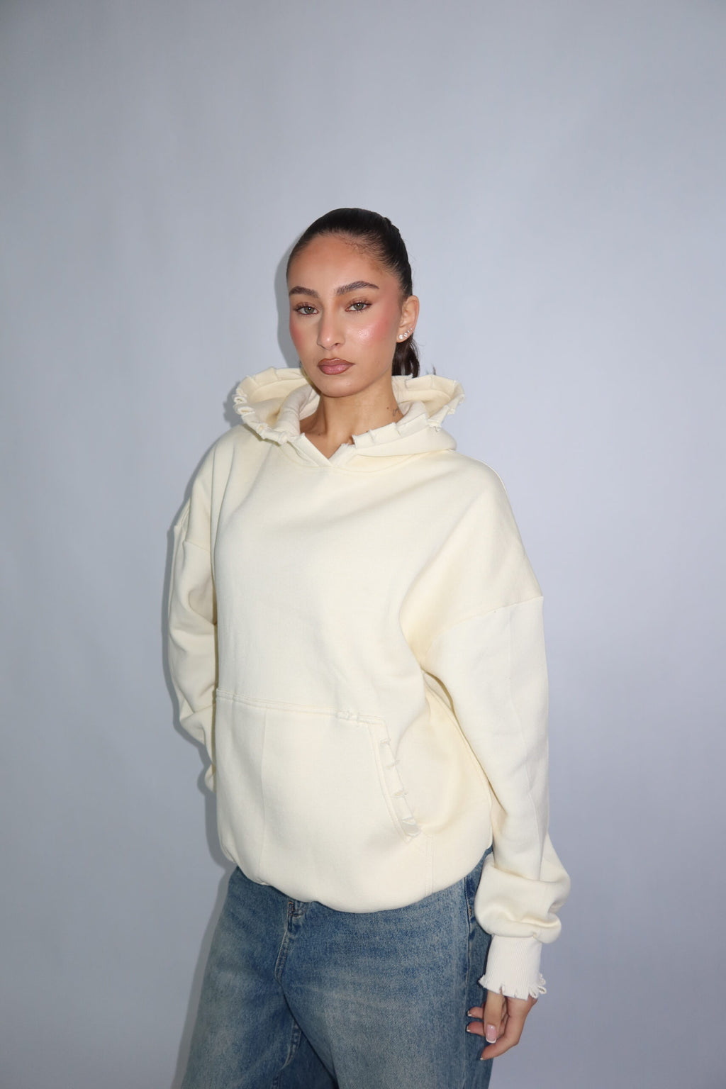 PREMIUM PRIORITY DISTRESSED HOODIE CREAM