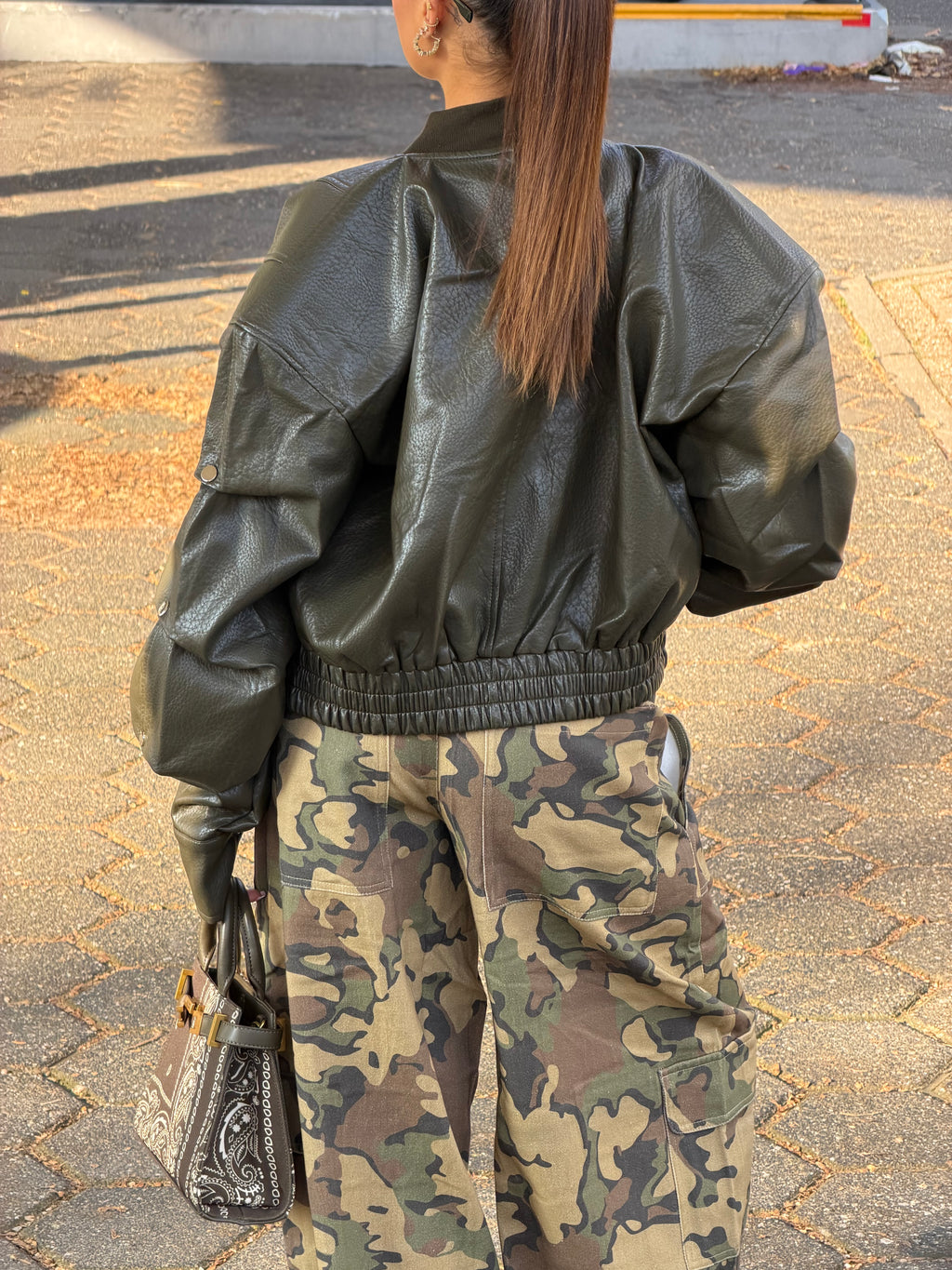 ZAAR PUFFY LEEREN BOMBERJACK KAKI