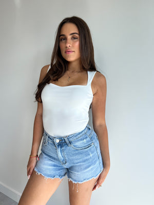 SQUARE NECK SLEEVELESS TOP WHITE