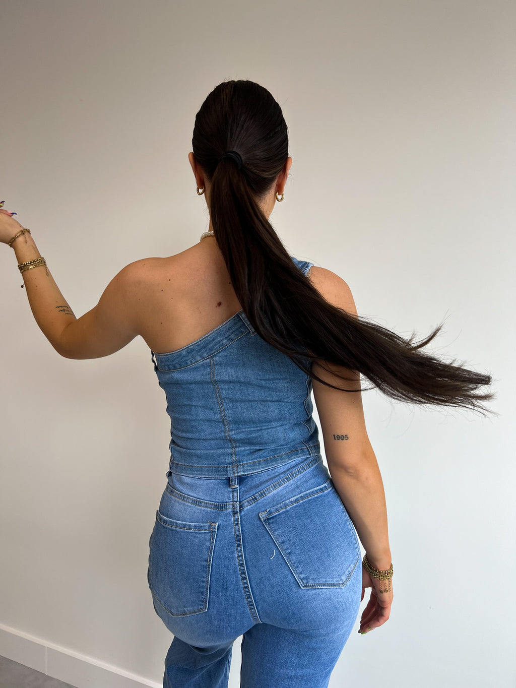 ONE SHOULDER DENIM TOP